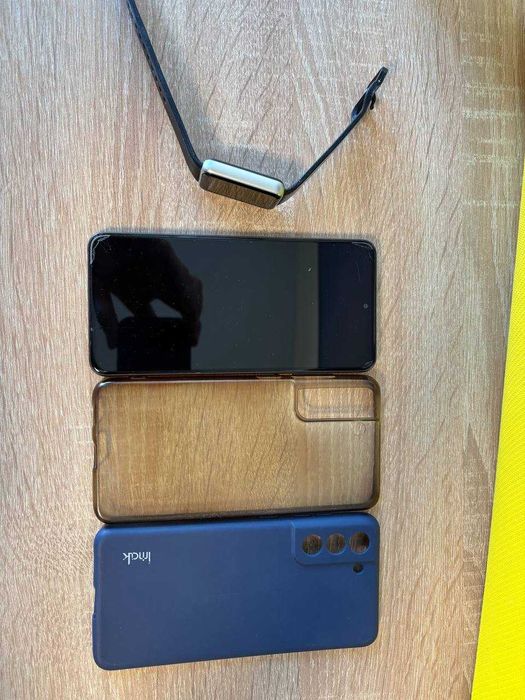Продаю Samsung S21 FE + Samsung Galaxy Fit3