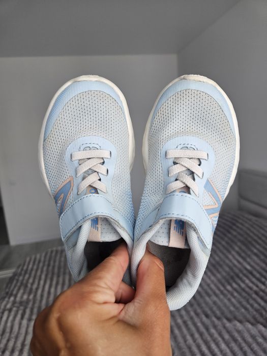 Кросівки дітячи new balance