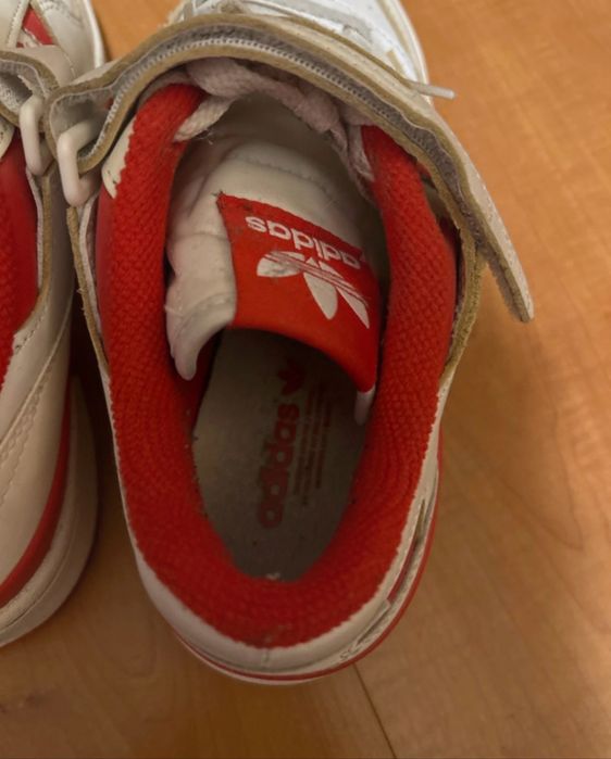 Adidas forum low vermelhos