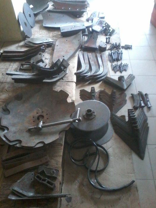 Леміш.лемех предплужника на плуг ПЛН.отвал.відвал.полиця.сошник СЗ