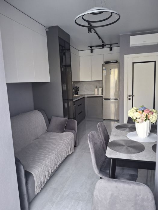 Пропоную для подобової оренди гарну та зручну квартиру