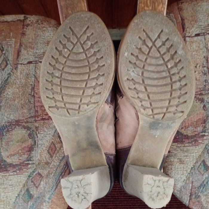 Жіночі зимові чобітки 39-го розміру