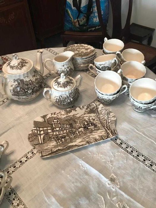 Serviço Inglês Myott Royal Mail -Conjunto Jantar, Chá e Café-125 peças