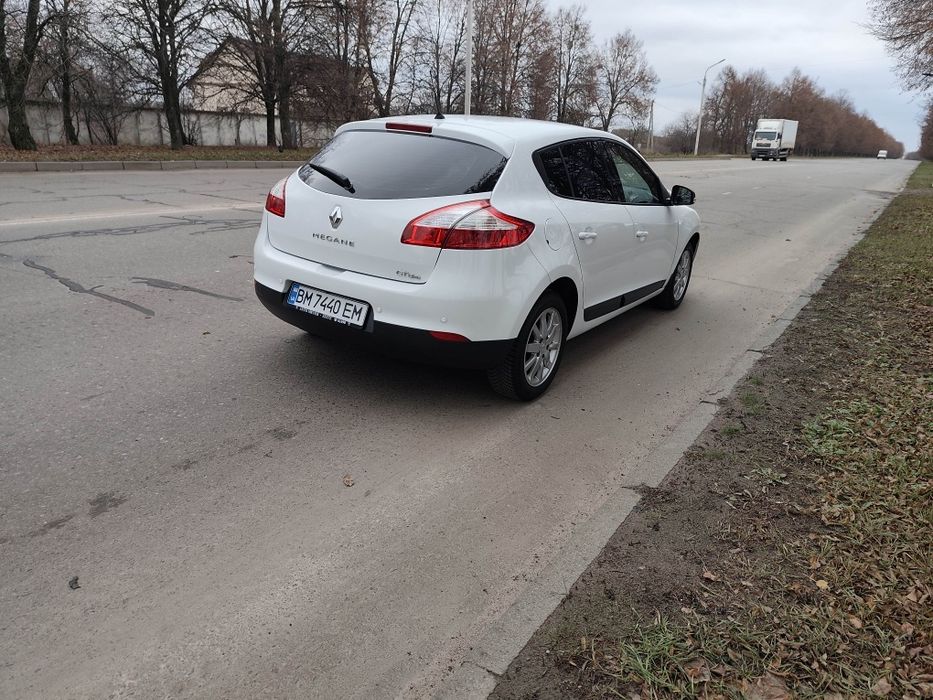 Продам Renault Megane 3 1.6 бензин 2012