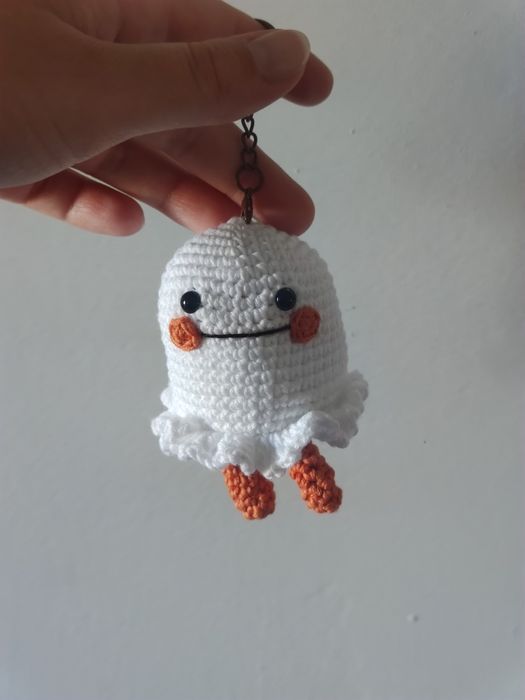 Duszek breloczek amigurumi