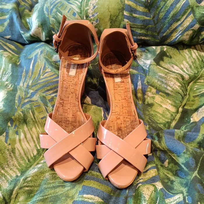 Buty na koturnie Zara