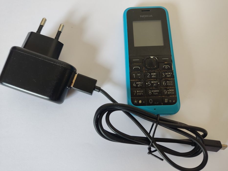 Мобильный телефон Nokia 105