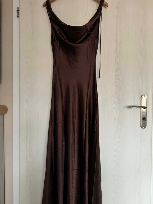 Sukienka satynowa