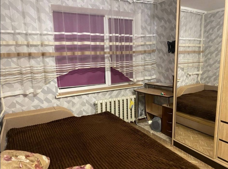 Здається кімната в гуртожитку