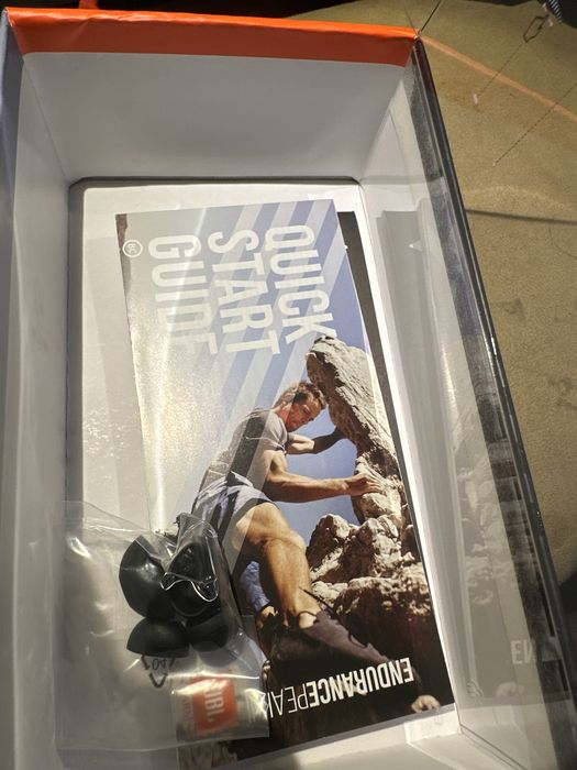 Auscultadores JBL ENDURANCE PEAK II