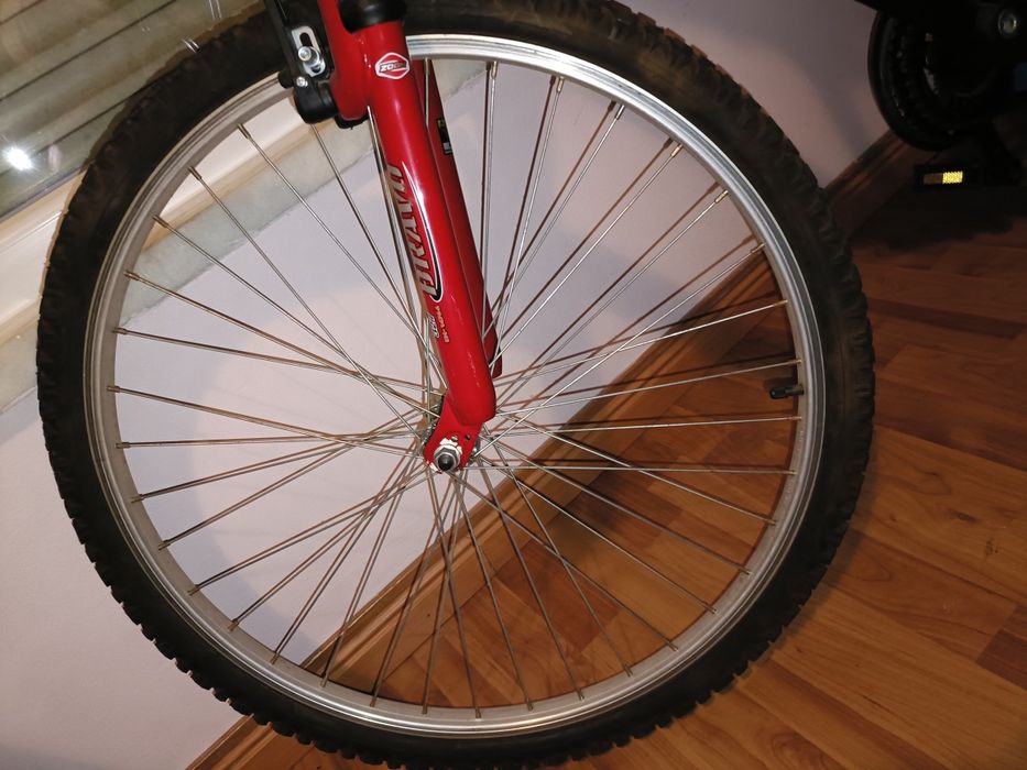 Bicicleta como nova, usada poucas vezes