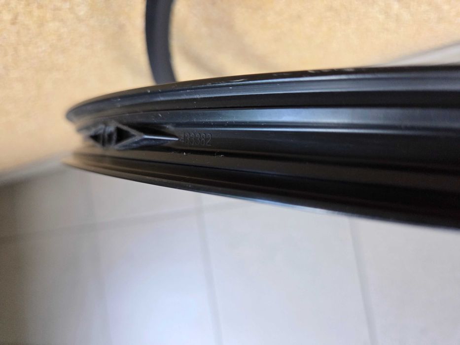 # obręcze 27,5" Bontrager Duster Elite TLR - nowe #