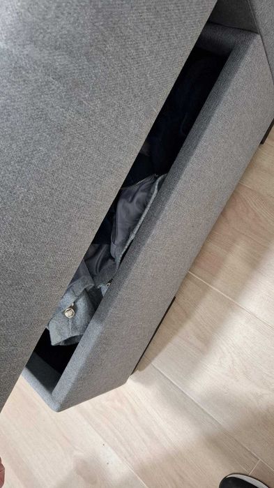 Sofá com chaise longue