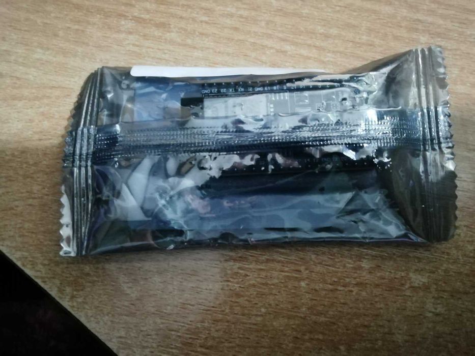 ESP32 WiFi Bluetooth WROOM-32D CP-2102 micro-USB