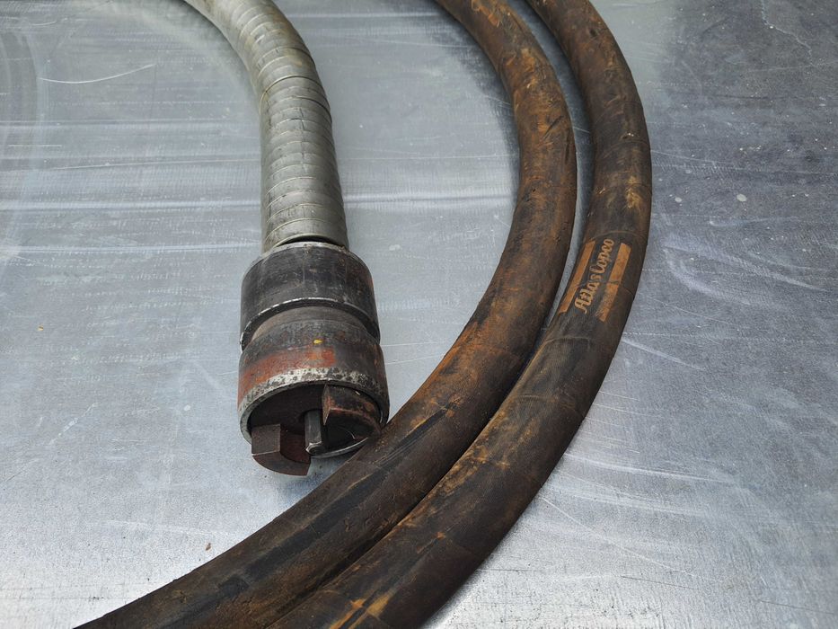 Wibrator spalinowy do betonu Dynapack