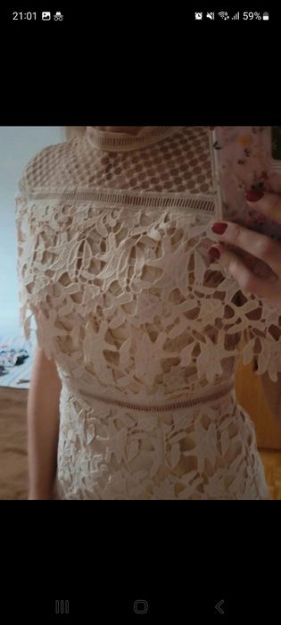 Koronkowa sukienka  Chi Chi London