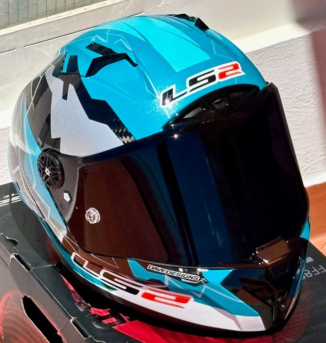 Capacete NOVO LS2 Thunder GP Aero (46% DESCONTO) Extras. Em M, L e XL