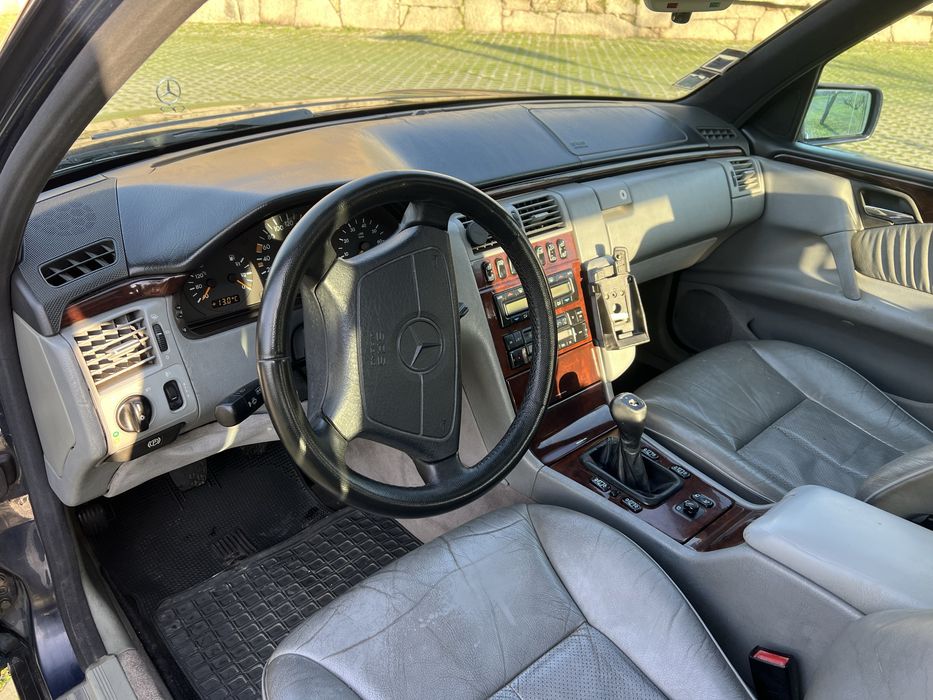 Mercedes e200 Muito bem estimado