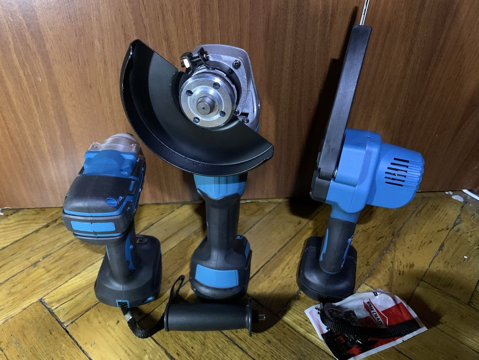 Інструмент під АКБ Макіта