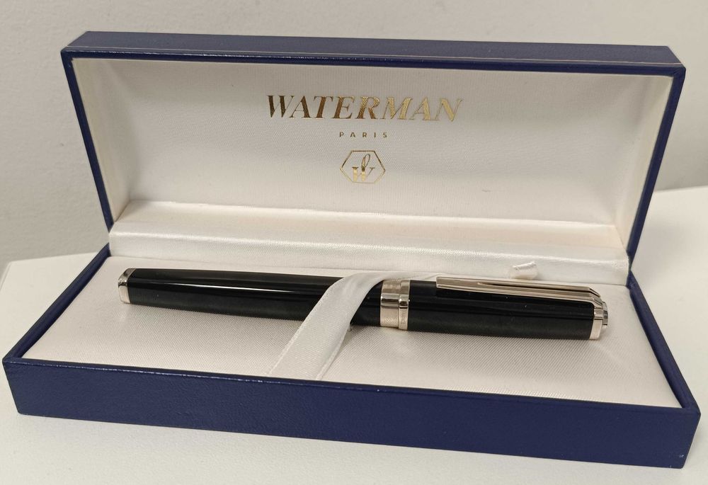 Waterman Exception Slim Black – Caneta com aparo de 18k