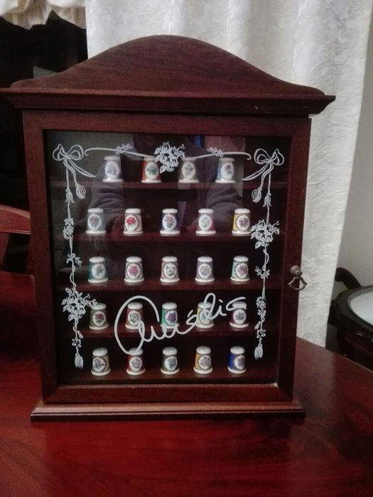 Coleção de dedais As rosas de Amália Rodrigues