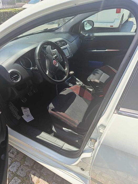 Fiat Bravo II 1.6 D Multijet — 11/2010 — 205.000 km