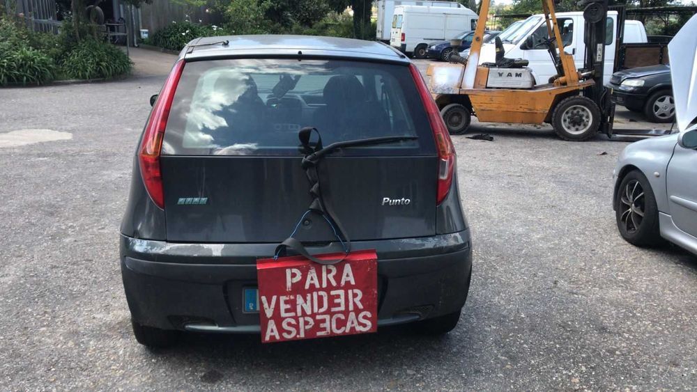Fiat punto 1.2.  8.VAno 2001