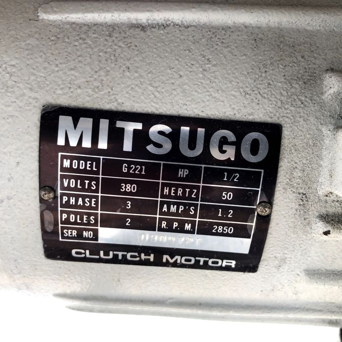 Maszyna do szycia - Overlock Yamato - 4 nitki