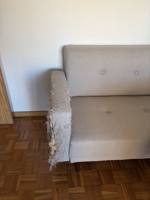 sofá-cama com braços