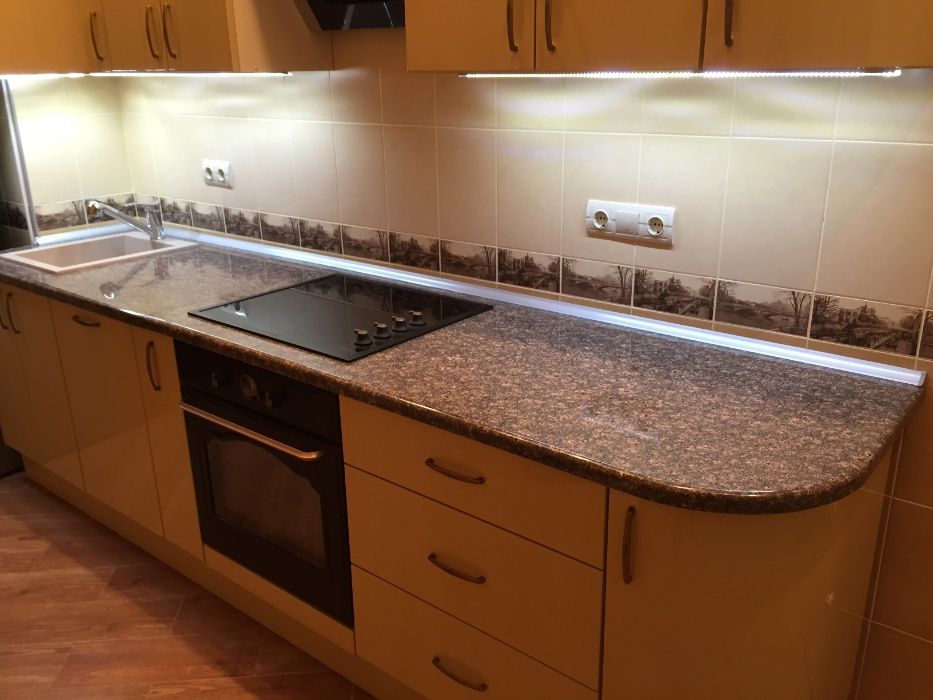 Стільниця з граніта на кухню, в ванну, в альтанку, барбекю
