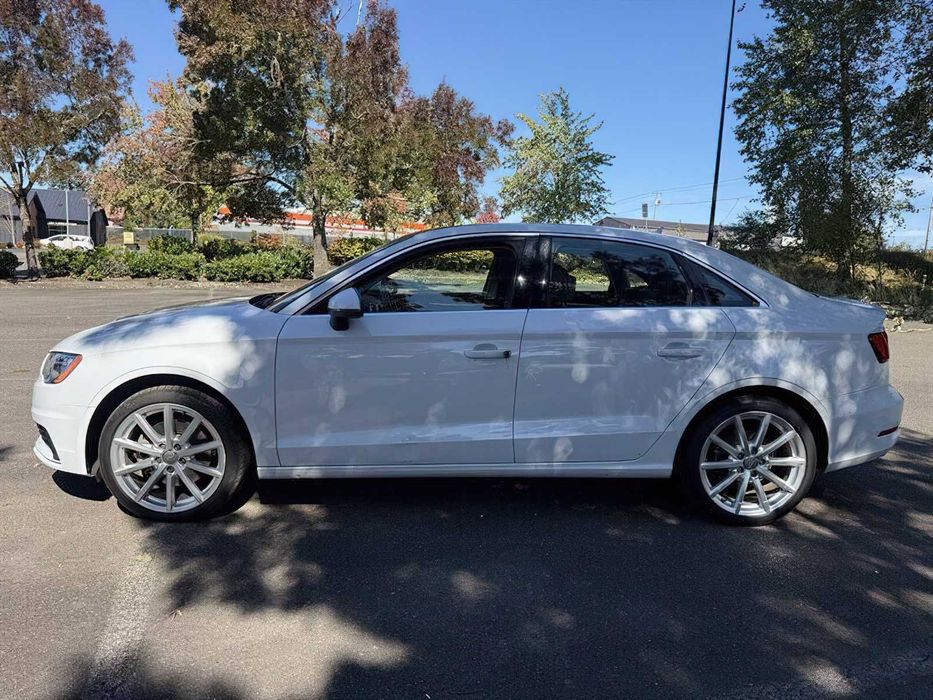 Audi A3 quattro Premium      2015