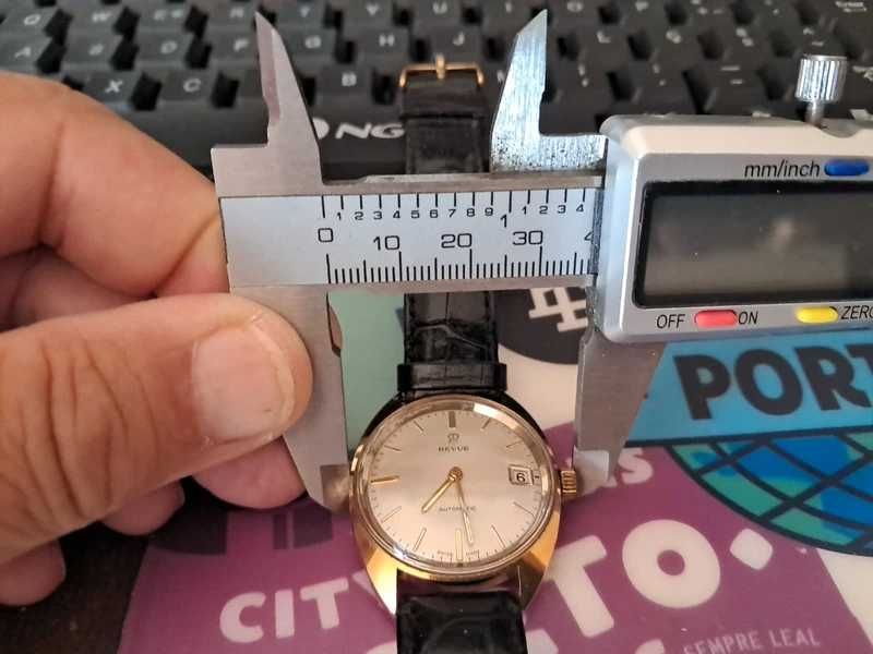 relógio Revue automático