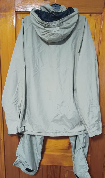 Продам б/у спортивний костюм