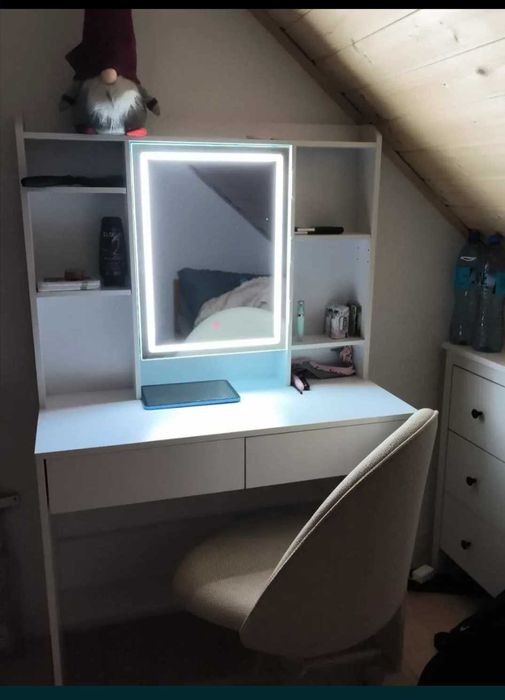 Toaletka Nowa Biała LED podświetlana trzech kolorach.