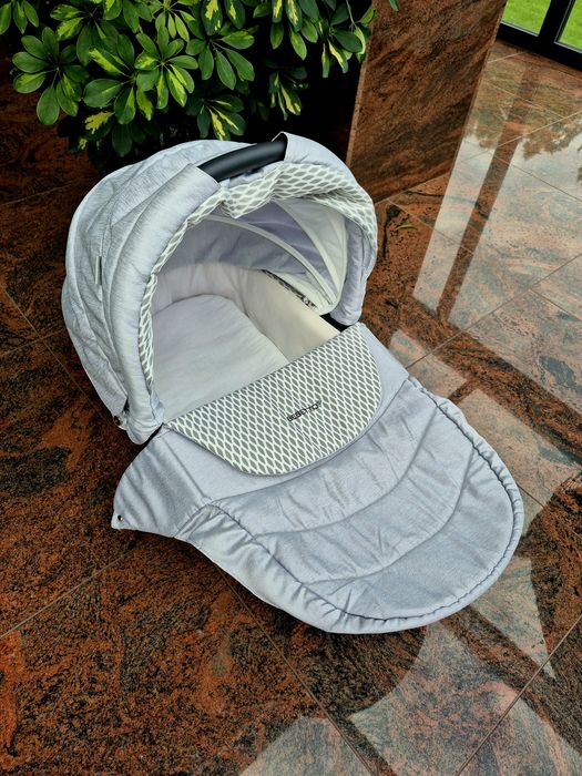 Wózek dziecięcy Bebetto Holland 2w1  (gondola / spacerówka + adaptery)