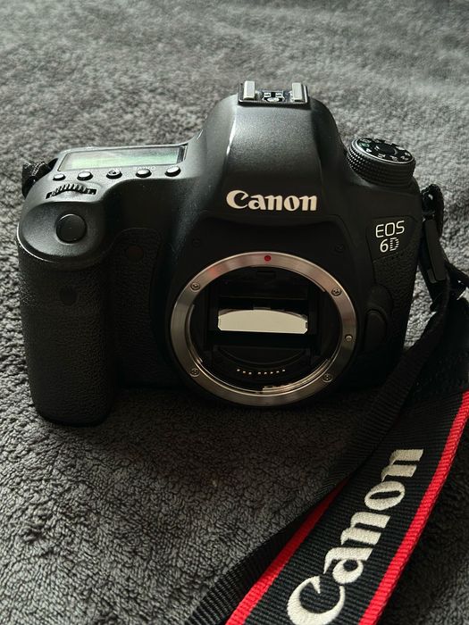 Zestaw Canon FF:  Canon EOS 6D + 3 obiektywy + akcesoria