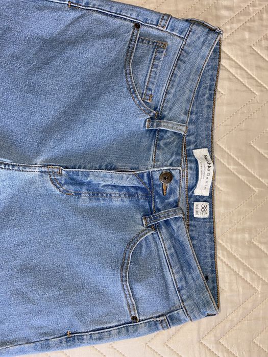 Calças azuis da bershka