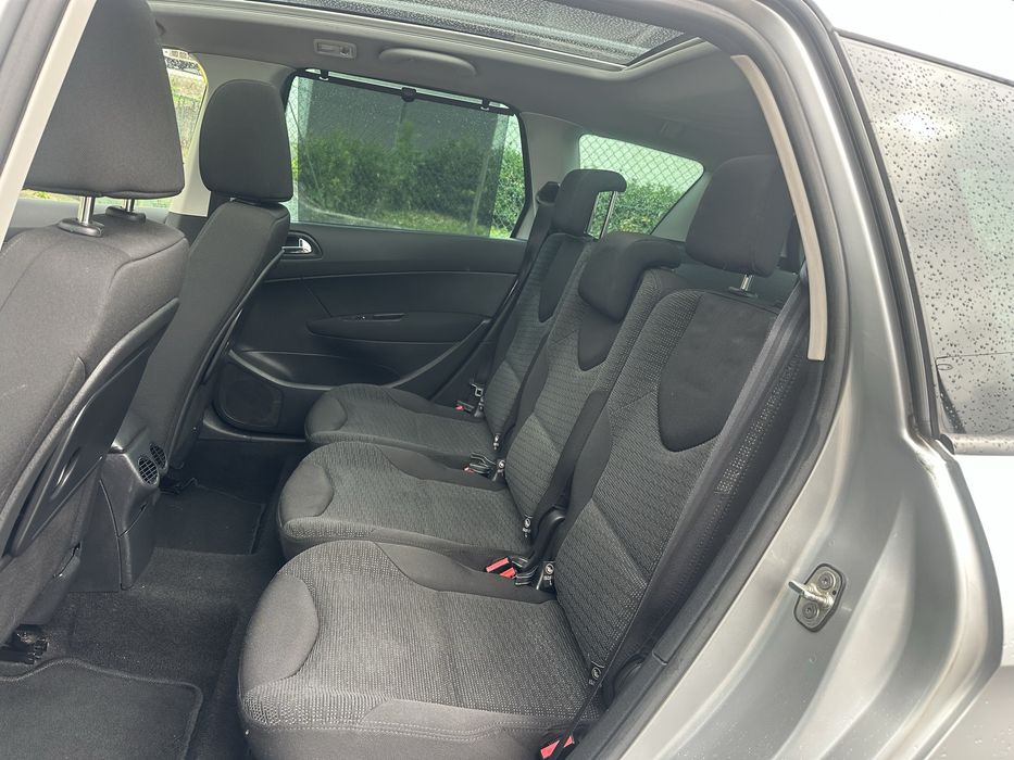 Peugeot 308 SW 1.6 HDI 110 CV 7 Lugares
