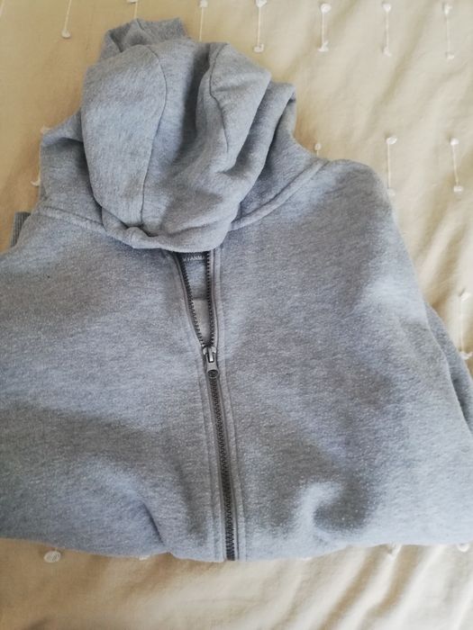 Casaco de rapaz tamanho 14 15 usado em bom estado estado