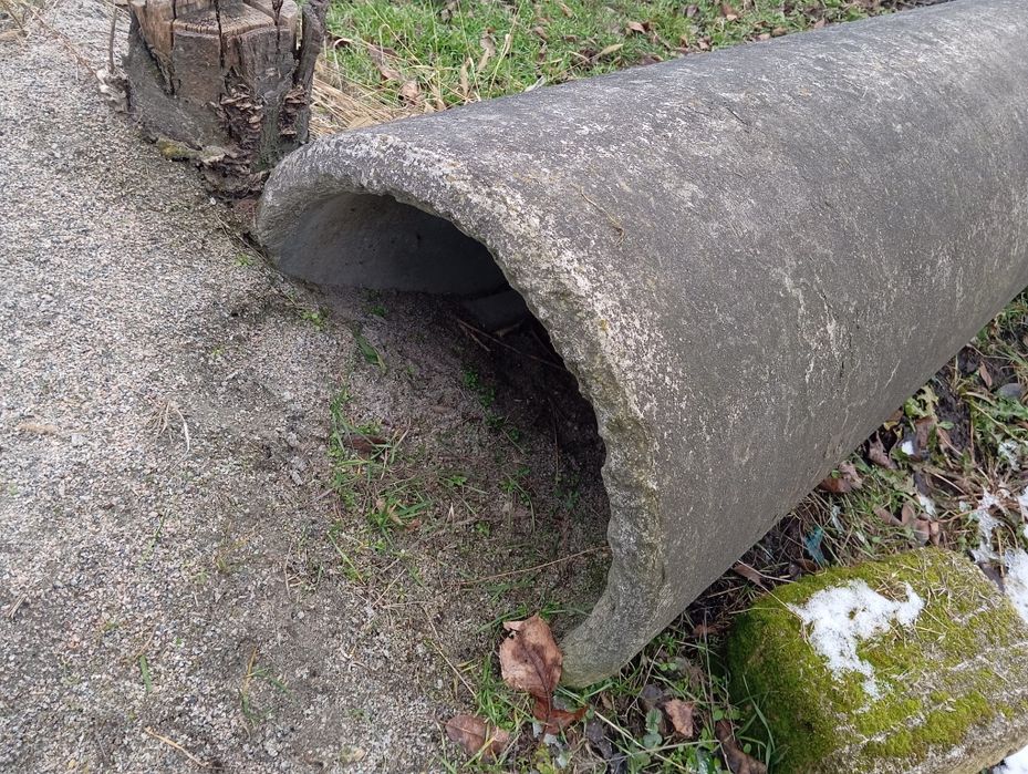 Бетонна труба для колодязя