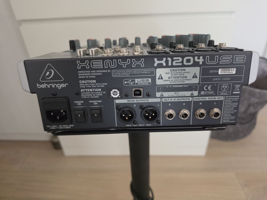 Mikser analogowy audio behringer X1204USB