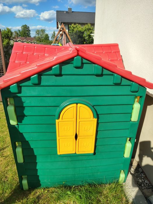 Domek little tikes