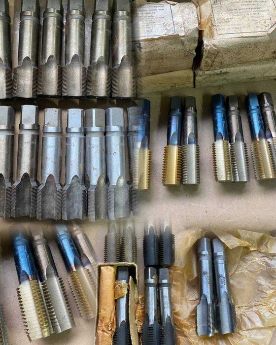 Мітчики Метчики нові зі зберігання СССР дюймові метричні трубні