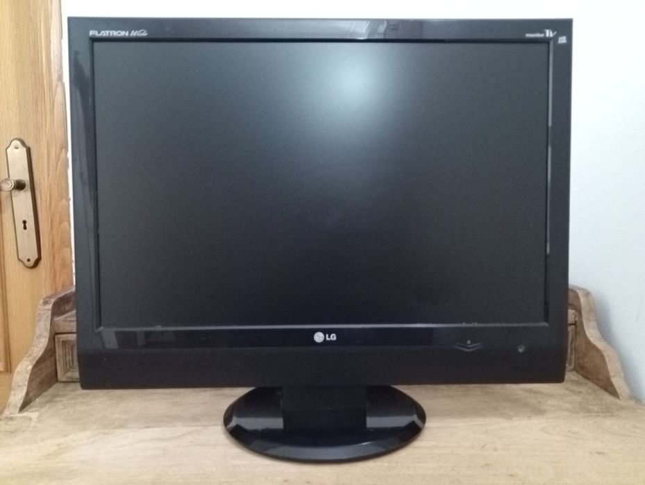 Monitor LG Flatron Wide M228WA