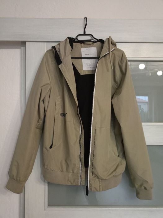 Kurtka przejściowa House