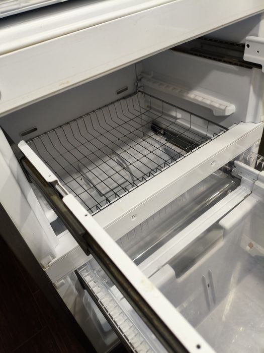 Холодильник Hotpoint Ariston