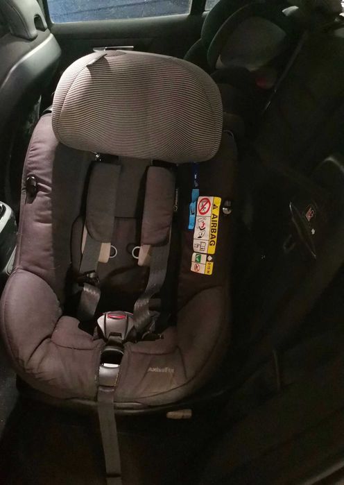Cadeira Auto Bebé Confort AxissFix- Cadeira rotativa a 360º