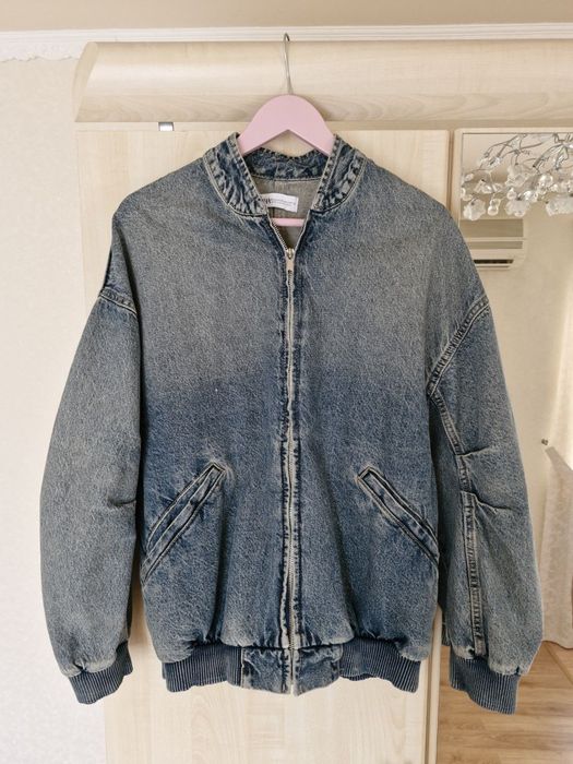 Джинсовий бомбер Zara