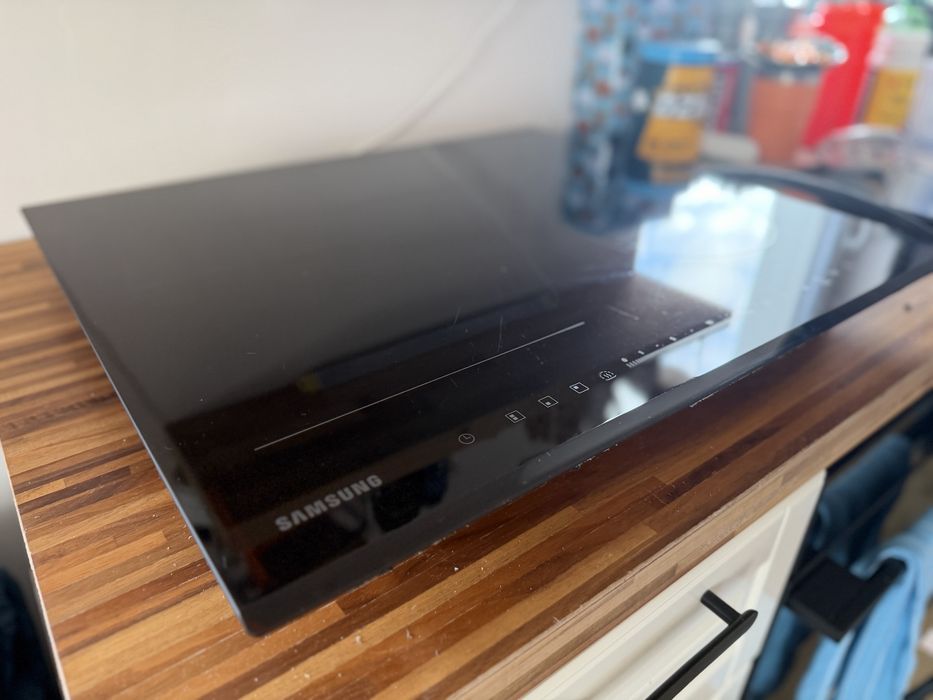 Płyta indukcyjna Samsung NZ64R3747BK