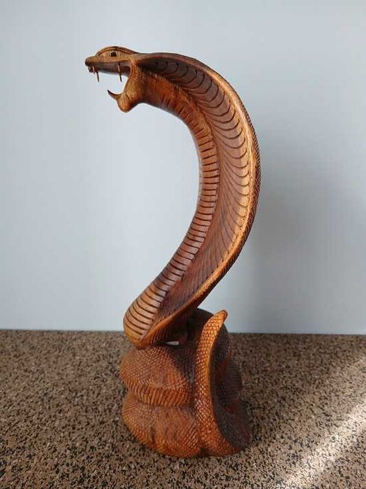 Peça decorativa - Cobra (escultura em madeira)